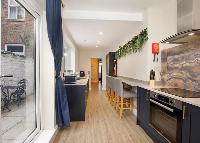 Dom wakacyjny The Milton Sleeps 8 Close To Centre Pet Friendly