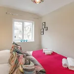 The Milton Sleeps 8 Close To Centre Pet Friendly Hébergement de vacances