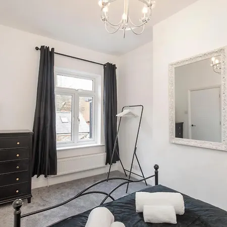 Tatil Evi The Milton Sleeps 8 Close To Centre Pet Friendly York