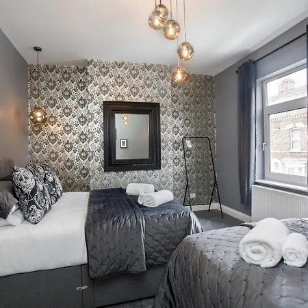The Milton Sleeps 8 Close To Centre Pet Friendly * York