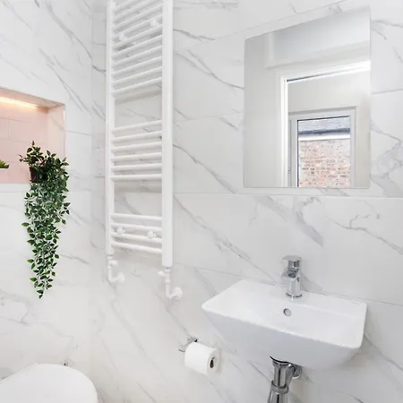 The Milton Sleeps 8 Close To Centre Pet Friendly Casa vacanze